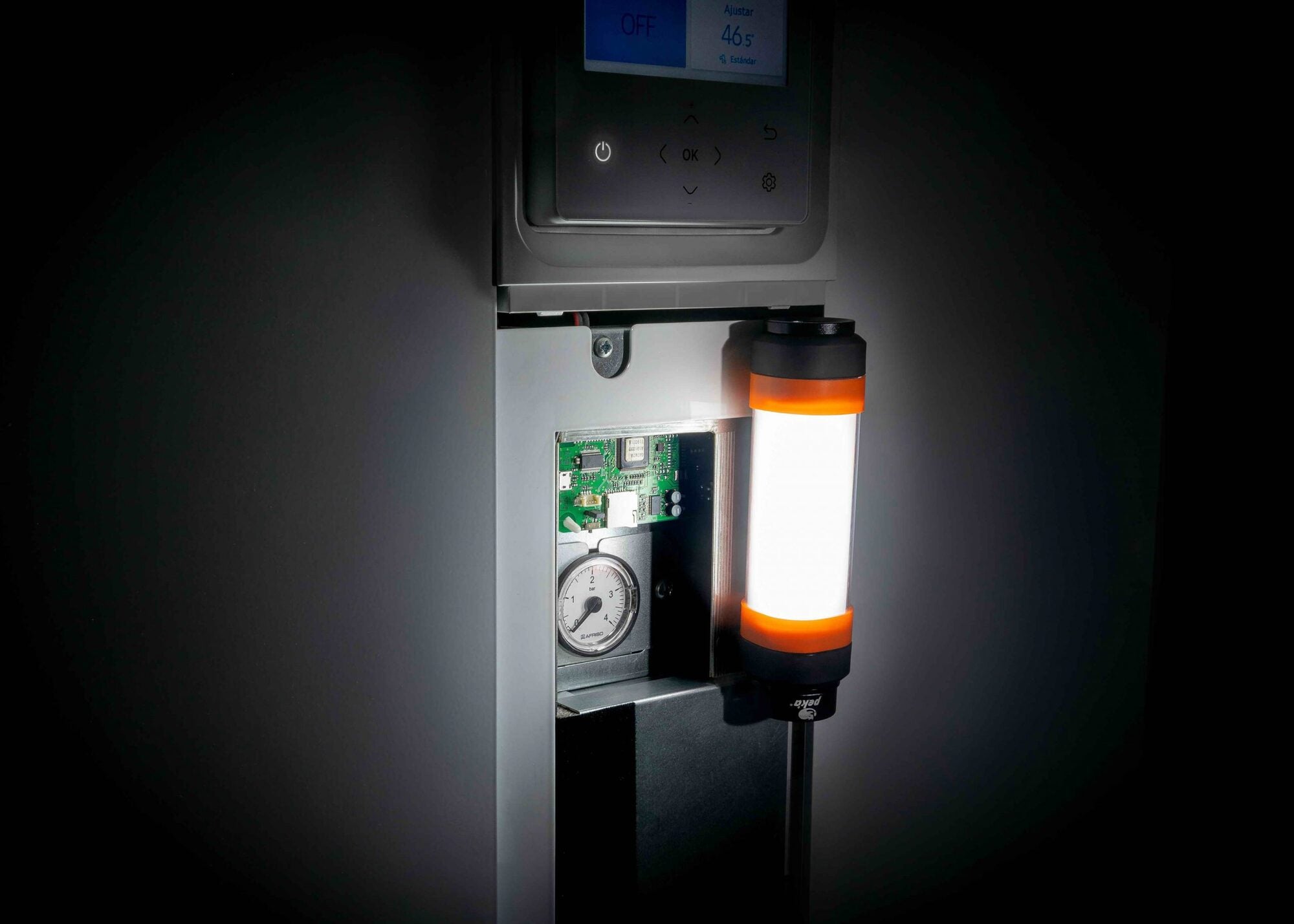LAMPARA TUBO LED 200LM/1W IP68 6M 2600M PEKATHERM T016